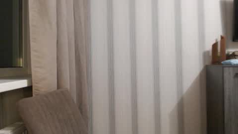       online show from October 27, 6:45 pm