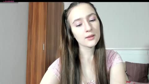 pingviluly online show from September 22, 6:37 am