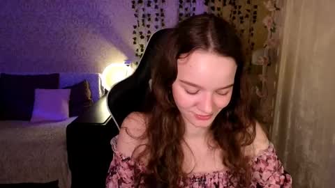 Stephanie online show from March 22, 7:50 pm