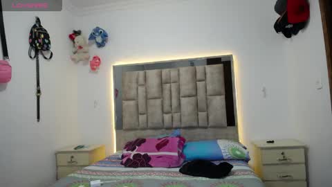 tiffany online show from April 15, 3:57 am