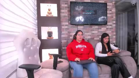 pink_as online show from February 11, 11:59 am