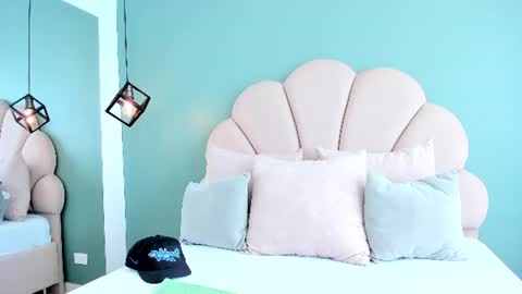 Snapshot of pink_dustt chatting on July 15, 5:07 pm weedcandy ig y twitter xpink dustt online show from July 15, 5:07 pm