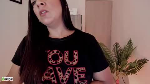 Snapshot of pink_kitten_ chatting on June 26, 3:38 pm Eli online show from June 26, 3:38 pm