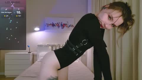 Eva online show from March 3, 6:01 pm