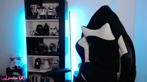 Emily online show from November 10, 7:57 pm