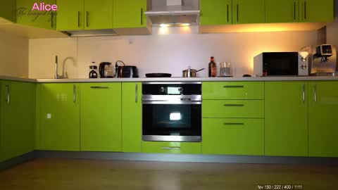 Alice   online show from November 30, 3:27 pm