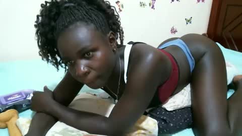 pinky online show from October 31, 9:43 am