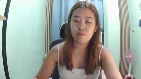 Snapshot of pinkish_shine chatting on May 24, 10:31 am Hi its me shine online show from May 24, 10:31 am