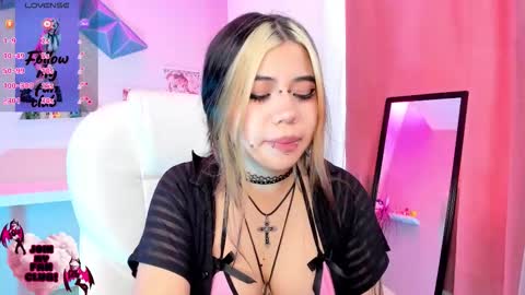 PINKK online show from November 10, 2:16 pm