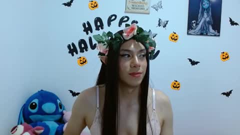 Snapshot of pinkluna0 chatting on November 1, 2:46 am pinkluna0 online show from November 1, 2:46 am