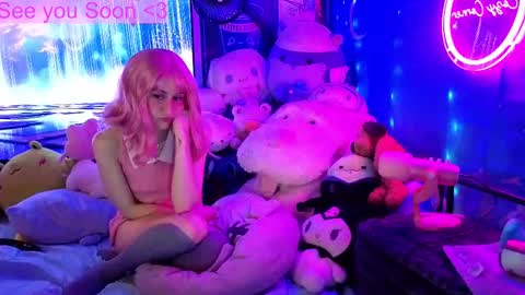 Gwenie online show from October 12, 6:40 pm