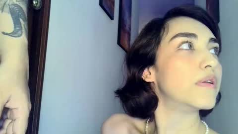 Snapshot of pinkpigss chatting on December 2, 6:30 am Lali Milo online show from December 2, 6:30 am