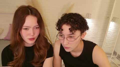 Li long hair and Rude short hair online show from April 23, 9:28 pm