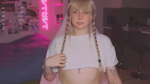 pinkvenom_ online show from November 30, 12:09 pm