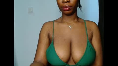 pinkxsugar online show from October 17, 9:34 am