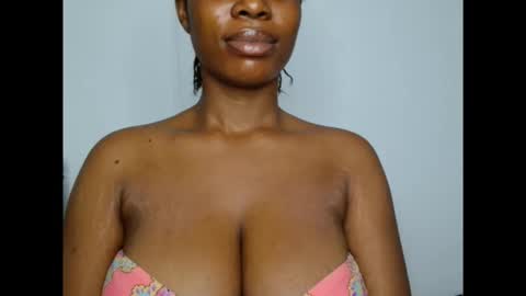 Snapshot of pinkxsugar chatting on November 25, 9:04 pm pinkxsugar online show from November 25, 9:04 pm