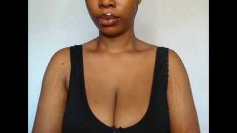 Snapshot of pinkxsugar chatting on May 29, 9:29 am pinkxsugar online show from May 29, 9:29 am