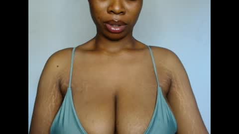 Snapshot of pinkxsugar chatting on May 31, 12:23 pm pinkxsugar online show from May 31, 12:23 pm
