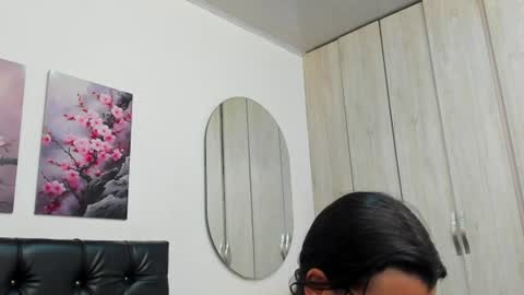 Snapshot of pinky_f00x chatting on July 18, 9:18 pm pinky_f00x online show from July 18, 9:18 pm