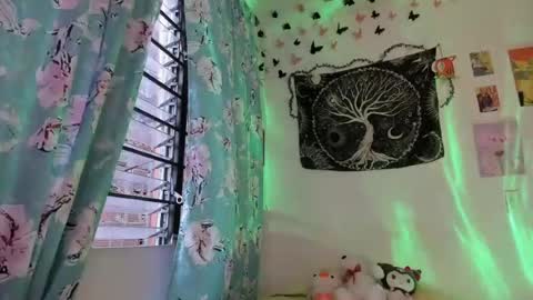 pinky_promiseex online show from June 23, 11:14 pm