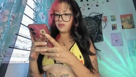 pinky_promiseex online show from June 26, 10:58 pm