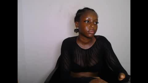 pinkykiki_247 online show from April 26, 5:54 pm