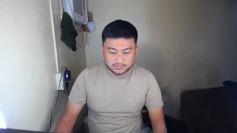 pinoy041087 online show from February 17, 11:40 am