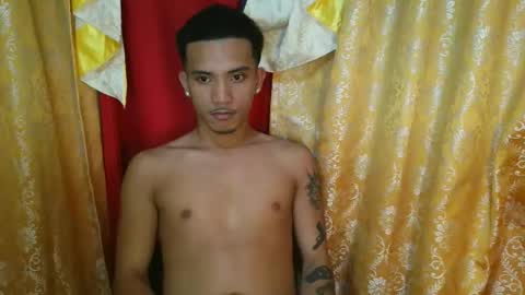 Snapshot of pinoy_daksxxx chatting on December 4, 3:32 pm pinoy_daksxxx online show from December 4, 3:32 pm