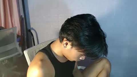 pinoy_palautogxxx online show from April 26, 3:21 pm