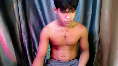 pinoy_shyboy69 online show from April 27, 2:31 am
