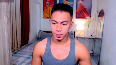 Snapshot of pinoymilker chatting on January 3, 1:59 am ethan online show from January 3, 1:59 am