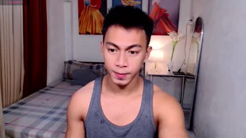 Snapshot of pinoymilker chatting on January 16, 3:02 am ethan online show from January 16, 3:02 am
