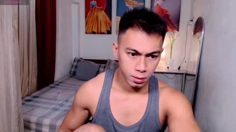 Snapshot of pinoymilker chatting on January 21, 5:16 am ethan online show from January 21, 5:16 am