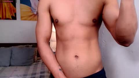 Snapshot of pinoymilker chatting on January 24, 12:31 pm ethan online show from January 24, 12:31 pm