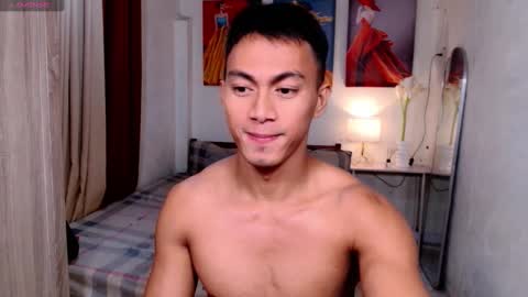 Snapshot of pinoymilker chatting on January 28, 8:14 am ethan online show from January 28, 8:14 am