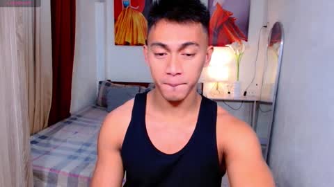 Snapshot of pinoymilker chatting on February 4, 4:05 am ethan online show from February 4, 4:05 am