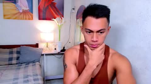 Snapshot of pinoymilker chatting on February 10, 10:09 am ethan online show from February 10, 10:09 am