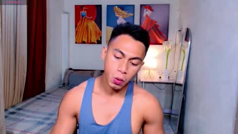 Snapshot of pinoymilker chatting on February 11, 9:31 am ethan online show from February 11, 9:31 am