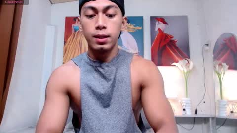 Snapshot of pinoymilker chatting on February 17, 6:48 pm ethan online show from February 17, 6:48 pm