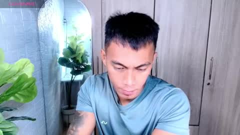 ethan online show from April 21, 3:07 pm