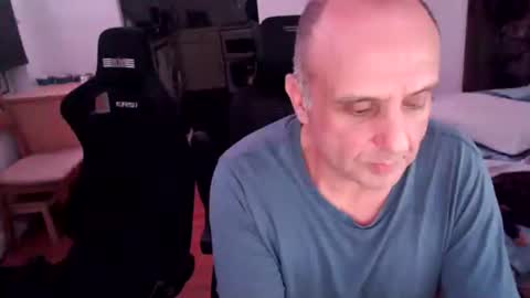 pip10 online show from October 3, 3:03 am