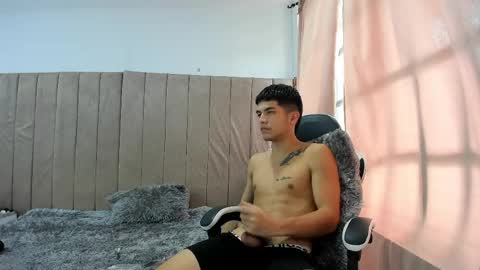 pipe hot04 online show from April 18, 8:09 pm