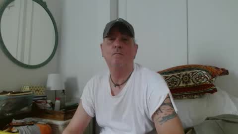 pirate334 online show from April 2, 7:44 pm