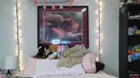 pirateprincessx online show from April 14, 12:38 am