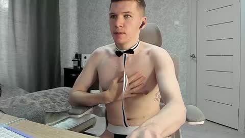 Snapshot of pirremeow chatting on March 8, 7:01 am Pierre online show from March 8, 7:01 am