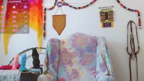 Snapshot of pisces_princess_ chatting on May 24, 9:31 pm Em online show from May 24, 9:31 pm