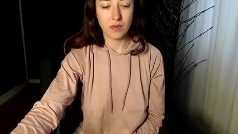 piscesgirl06 online show from December 12, 6:14 am