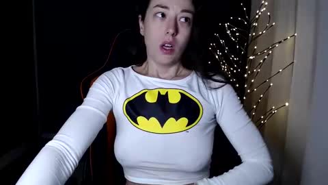 piscesgirl06 online show from January 4, 5:27 am