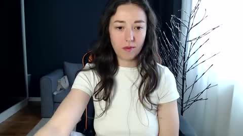 piscesgirl06 online show from March 27, 5:57 am