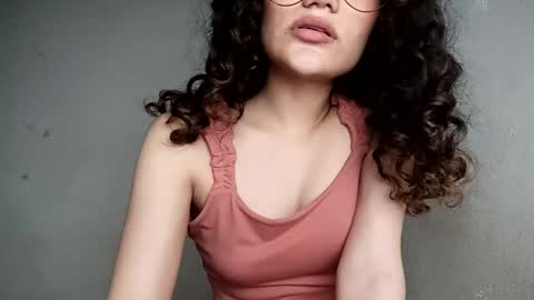 PiscisDreams online show from February 26, 1:32 am